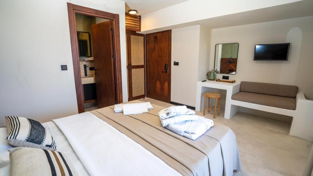 Zoi Cunda Hotel Buitenkant foto